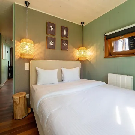 Rooftop Views & Private Sauna Holiday home Antoing