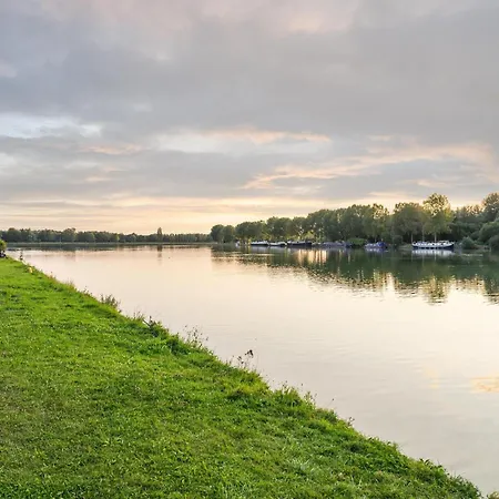 Holiday home Rooftop Views & Private Sauna Antoing